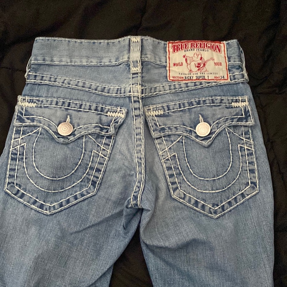 True Religion Ricky straight super T stitch size 28